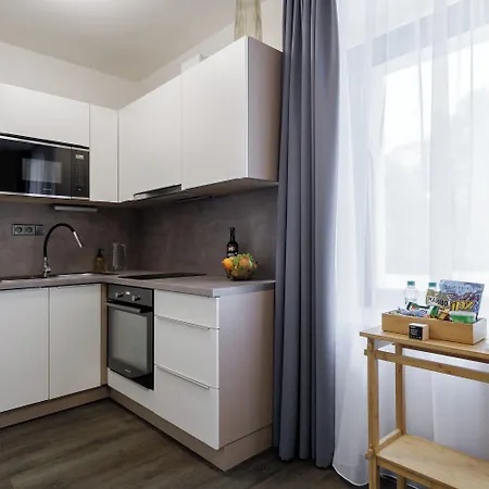 Aparthotel River 4*