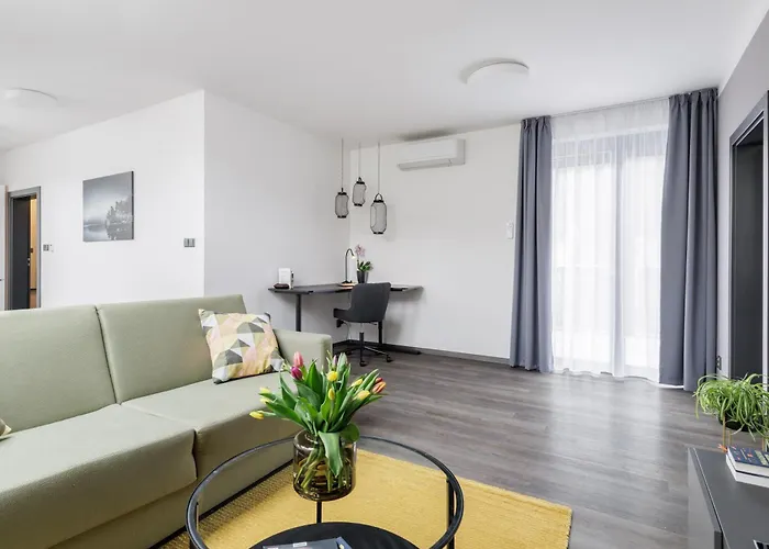 River Hotel apartamentowy 4*